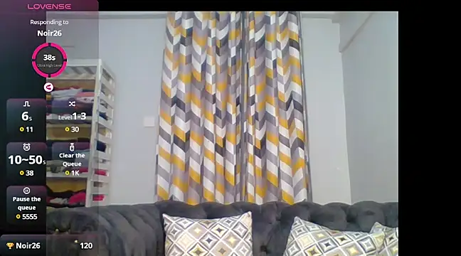 Snapshot of Petite_254 chatting on February 10, 7:28 pm Petite 254 online show from February 10, 7:28 pm