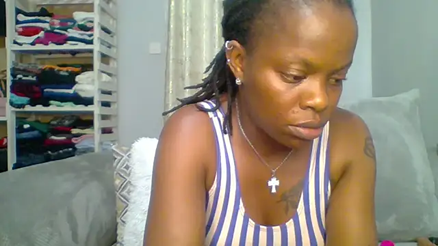 Snapshot of Petite_254 chatting on September 19, 12:17 pm Petite 254 online show from September 19, 12:17 pm