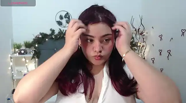 KathyGonzalez online show from December 15, 8:30 am