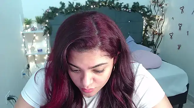 KathyGonzalez online show from December 22, 12:05 pm