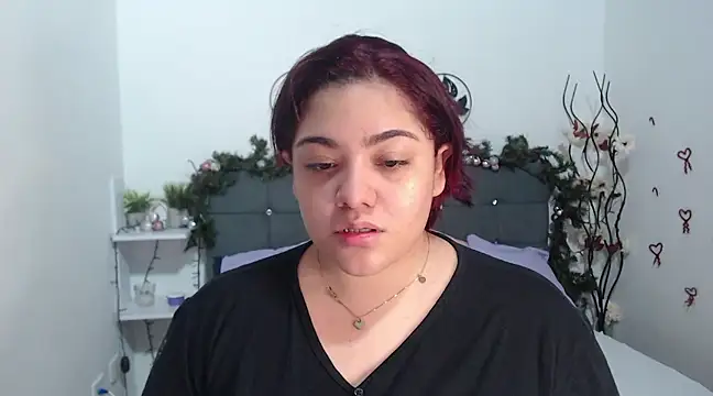 KathyGonzalez online show from December 24, 11:17 am