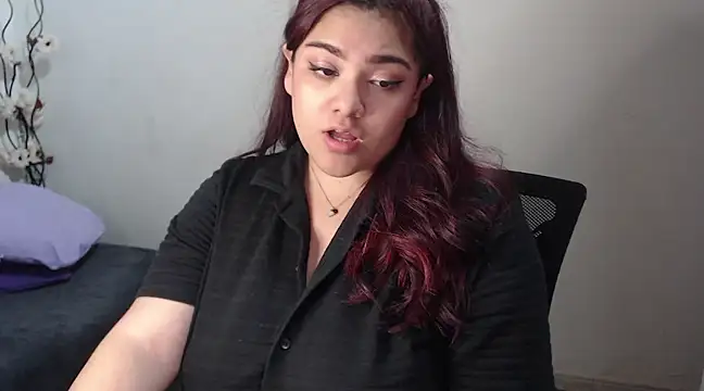 KathyGonzalez online show from February 14, 3:47 pm