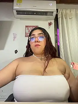 KathyGonzalez online show from October 7, 10:51 pm