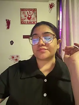 KathyGonzalez online show from October 16, 11:11 am