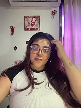 KathyGonzalez online show from October 31, 3:35 pm