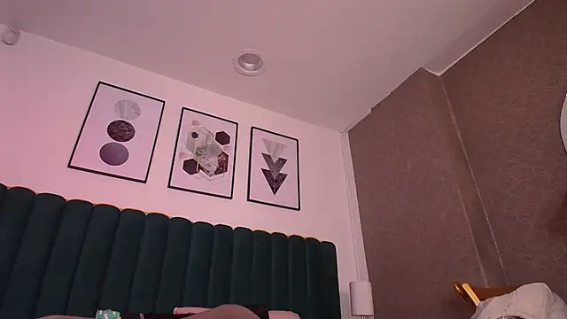 JuliaRose ks online show from January 18, 12:15 pm