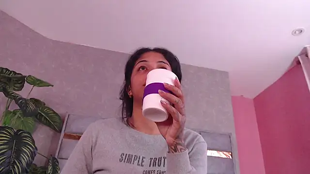 JuliaRose ks online show from September 23, 12:30 pm