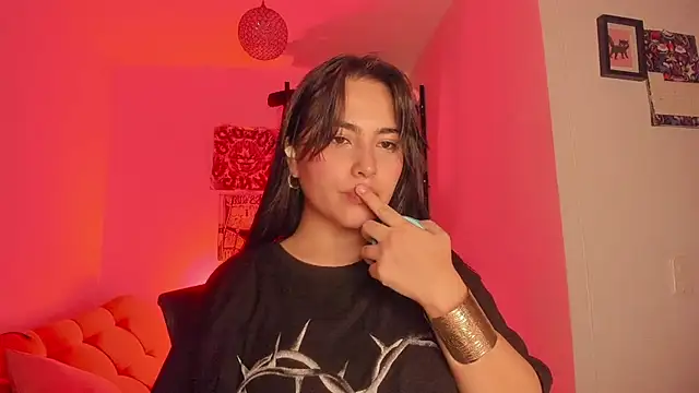 Snapshot of sol__angel chatting on March 9, 8:18 am sol angel online show from March 9, 8:18 am