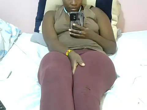 winnie254 online show from September 16, 4:52 pm