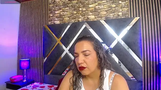 marie hss online show from February 11, 8:42 pm