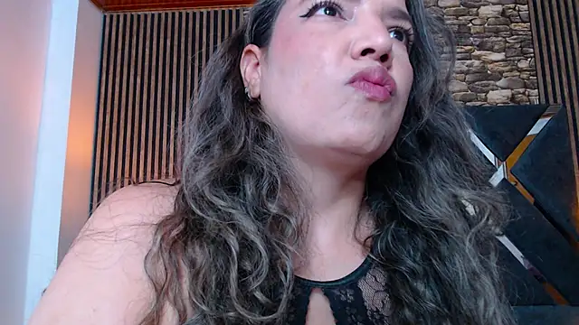 marie hss online show from September 17, 7:37 pm