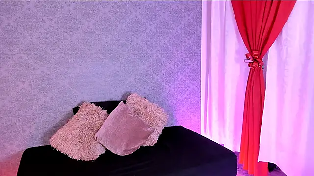 CatrinaRossi online show from December 19, 7:51 pm