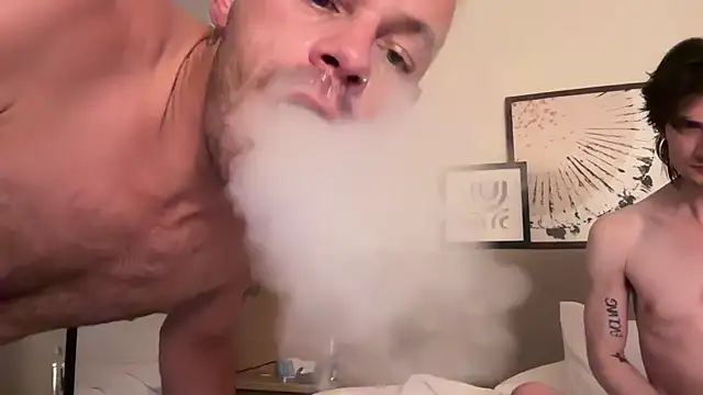 Snapshot of FrankieKentucky chatting on November 12, 11:54 am FrankieKentucky online show from November 12, 11:54 am