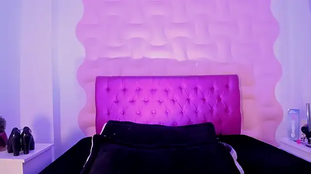 Natasha Nasty2 online show from November 13, 8:41 pm