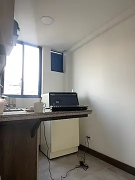 LauraCadwell online show from December 6, 12:16 pm