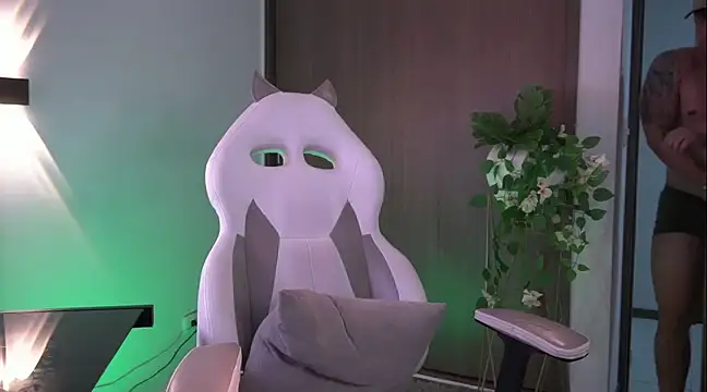 appolo allen online show from December 15, 6:51 am