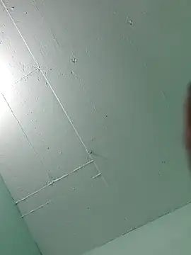 Snapshot of Luisf1267 chatting on September 20, 3:07 am Luisf1267 online show from September 20, 3:07 am