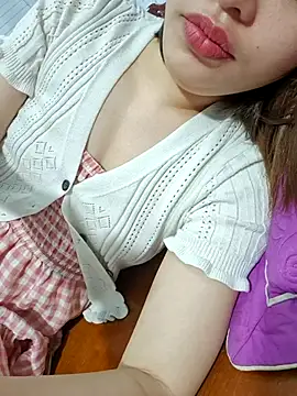 Snapshot of Wettpussyxx chatting on October 31, 2:01 am Wettpussyxx online show from October 31, 2:01 am