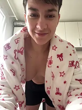 Snapshot of JessyAdore chatting on November 3, 10:38 am JessyAdore online show from November 3, 10:38 am