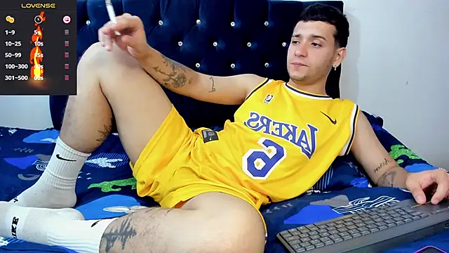 Noha white online show from February 20, 10:04 pm