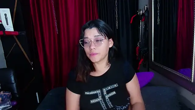 AvaLusty online show from January 14, 1:26 am