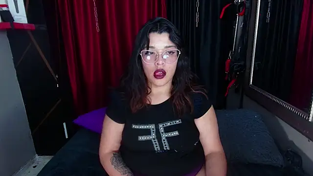 AvaLusty online show from January 14, 4:36 am