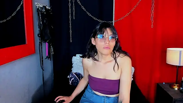 AvaLusty online show from September 13, 4:29 pm