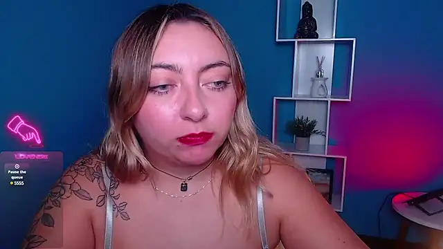 Snapshot of miaawild chatting on December 9, 4:05 pm miaawild online show from December 9, 4:05 pm