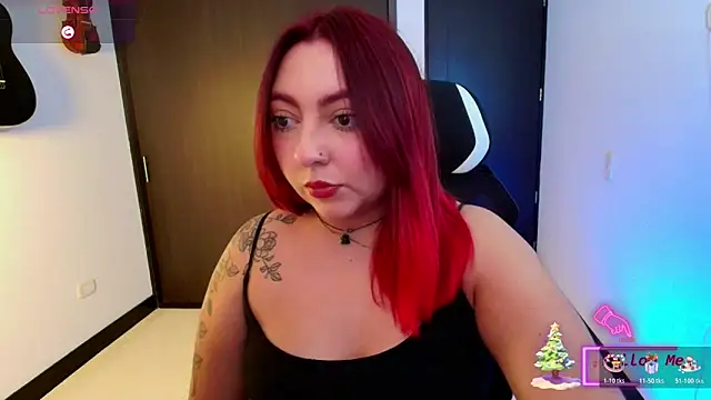 Snapshot of miaawild chatting on December 15, 2:32 pm miaawild online show from December 15, 2:32 pm