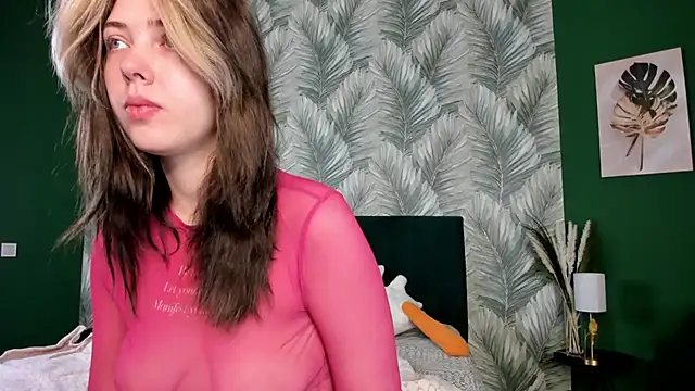 Vanessa Walters online show from October 3, 2:52 am