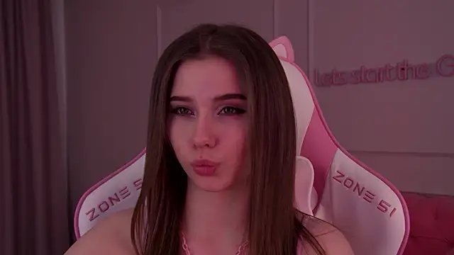 Snapshot of DianaVert chatting on January 25, 4:56 am DianaVert online show from January 25, 4:56 am