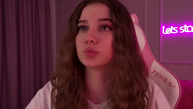 Snapshot of DianaVert chatting on January 26, 3:38 am DianaVert online show from January 26, 3:38 am