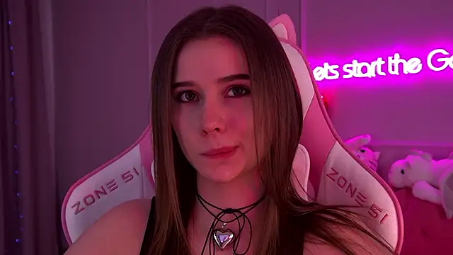 Snapshot of DianaVert chatting on February 13, 10:00 pm DianaVert online show from February 13, 10:00 pm