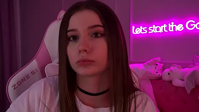 Snapshot of DianaVert chatting on February 19, 12:14 am DianaVert online show from February 19, 12:14 am