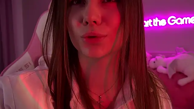 Snapshot of DianaVert chatting on February 21, 6:26 pm DianaVert online show from February 21, 6:26 pm