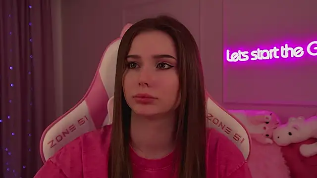 Snapshot of DianaVert chatting on February 26, 3:21 am DianaVert online show from February 26, 3:21 am