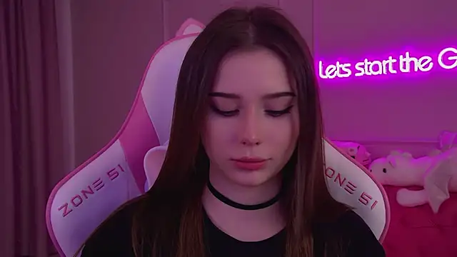 Snapshot of DianaVert chatting on February 27, 7:04 pm DianaVert online show from February 27, 7:04 pm