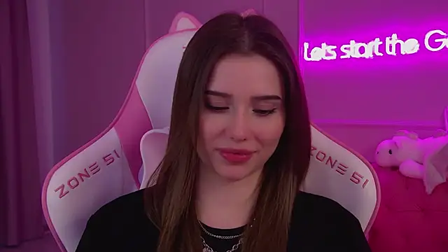 Snapshot of DianaVert chatting on March 5, 4:56 am DianaVert online show from March 5, 4:56 am