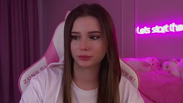 Snapshot of DianaVert chatting on March 21, 3:55 am DianaVert online show from March 21, 3:55 am