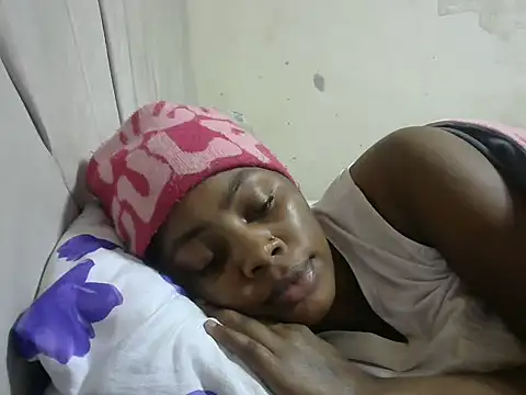 sweetgirlDora online show from October 5, 3:43 pm