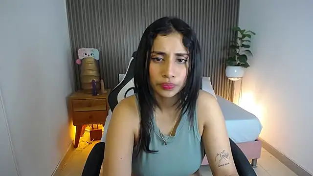 venuz lee online show from December 12, 12:55 pm