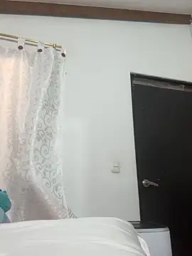 mia cooper 24 online show from December 28, 5:46 pm