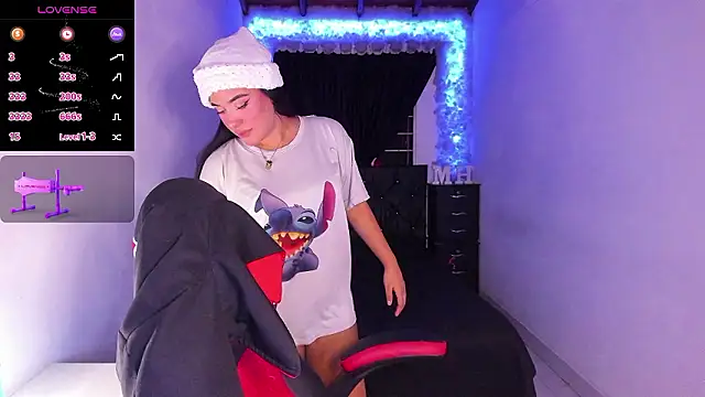 Mariana Hasper  online show from December 6, 2:02 am