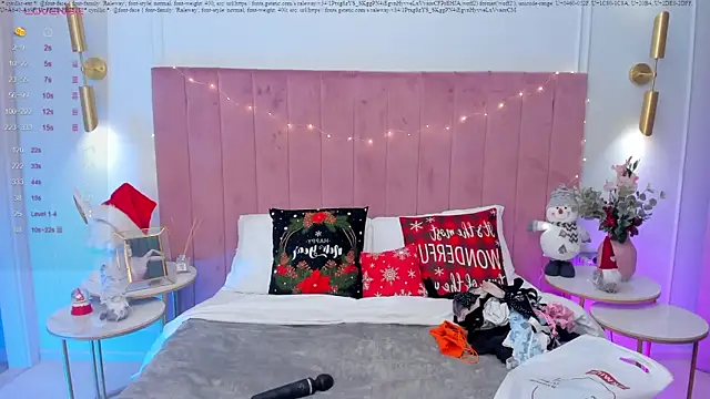 Snapshot of MilaVoxx chatting on December 13, 6:00 am MilaVoxx online show from December 13, 6:00 am