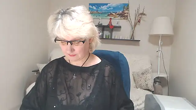 FleurMays online show from January 18, 6:24 am