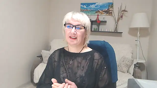 FleurMays online show from January 25, 9:47 am