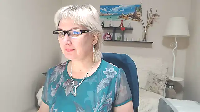 FleurMays online show from January 29, 7:57 am