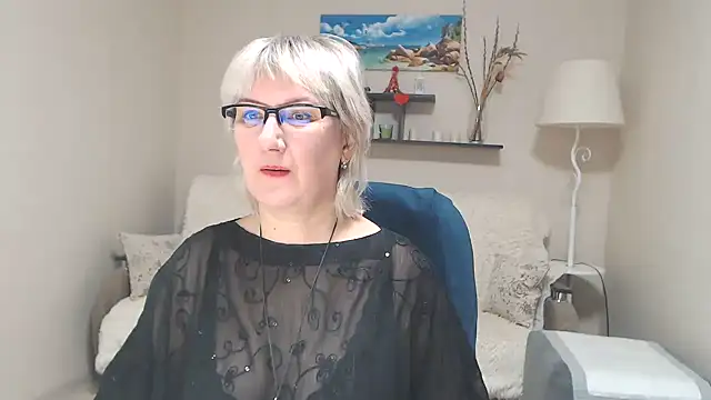 FleurMays online show from February 10, 8:20 am