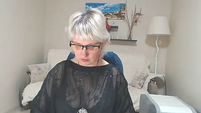 FleurMays online show from February 14, 11:42 am