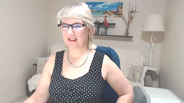 FleurMays online show from March 9, 3:54 am